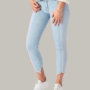 American Eagle Outfitters Light Wash Ankle Cropped Jeans